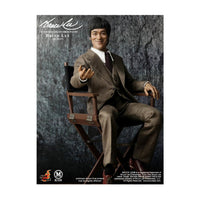 Load image into Gallery viewer, Hot Toys Bruce Lee - In Suit Figure
