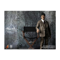 Load image into Gallery viewer, Hot Toys Bruce Lee - In Suit Figure
