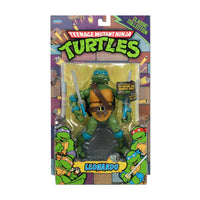 Load image into Gallery viewer, Teenage Mutant Ninja Turtles Classics: Leonardo Action Figure (DAMAGED PACKAGING)
