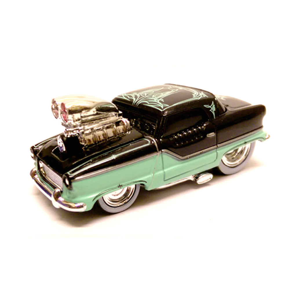 Maisto 1:64 Scale: Muscle Machines - 1954 Nash Metropolitan